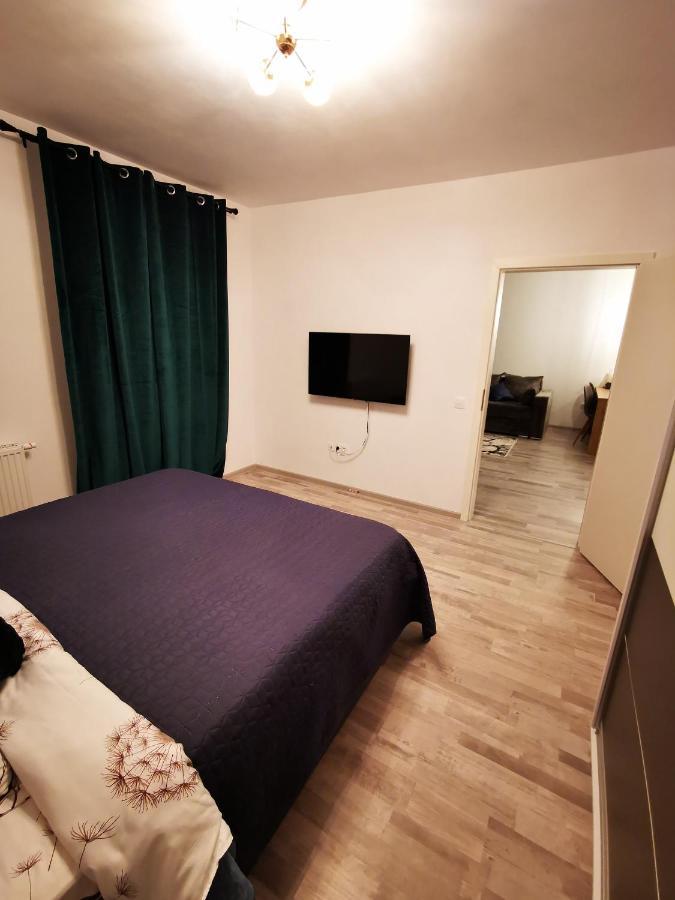 Teo Apartment Brasov Luaran gambar